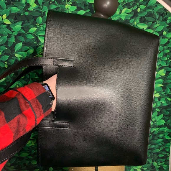 Authentic Michael Kors Tote - Picture 4 of 7